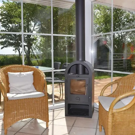 Ribe With Fireplace 09 *